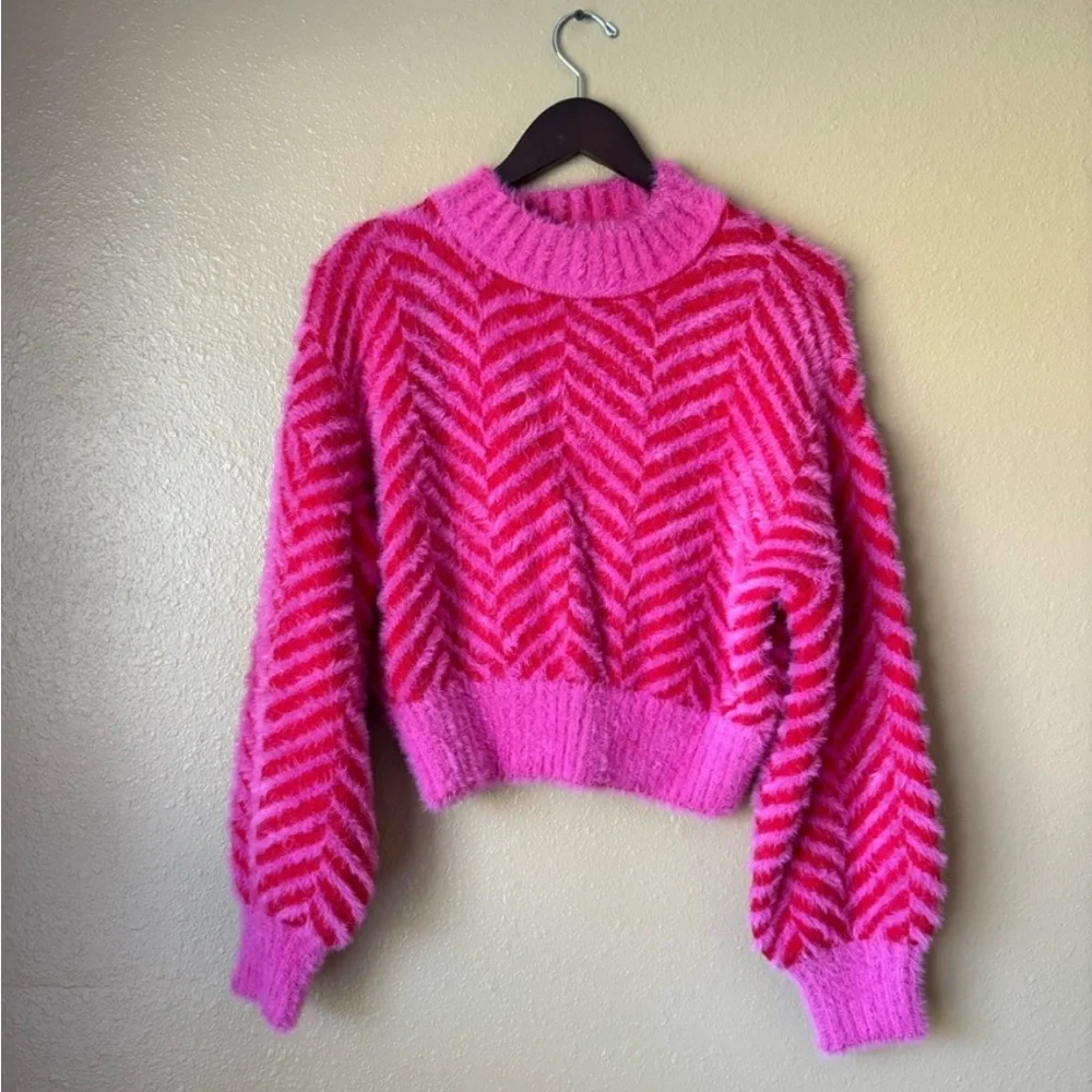 SUGAR LIPS Chevron Cheshire Eyelash Pink Red Crop Print Fuzzy Sweater - Size S - Picture 2 of 12